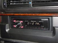 Фотография установки магнитолы Pioneer DEH-1300MP в BMW 5 (E39)