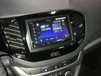 Фотография установки магнитолы Pioneer SPH-DA240BT в Lada Vesta SW Cross