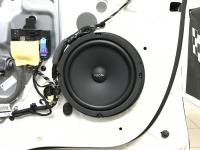 Установка акустики Focal Universal ISU200 в Skoda Yeti