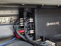 Установка усилителя Helix C FOUR в Bentley Azure