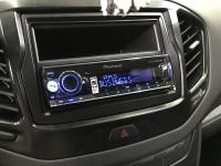 Фотография установки магнитолы Pioneer MVH-S520BT в Lada Vesta