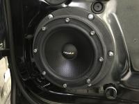 Установка акустики Eton POW 172.2 Compression в Volkswagen Touareg III