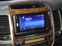 Фотография установки магнитолы Pioneer AVH-A320BT в Toyota Land Cruiser 120