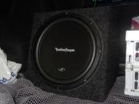 Установка сабвуфера Rockford Fosgate R1S412 box в Hyundai Sonata