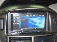 Фотография установки магнитолы Pioneer AVH-P4300DVD в Toyota Estima