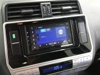 Фотография установки магнитолы Pioneer DMH-Z6350BT в Toyota Land Cruiser 150