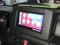 Фотография установки магнитолы Pioneer DMH-Z6350BT в Suzuki Jimny IV