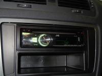 Фотография установки магнитолы JVC KD-R527EE в Skoda Octavia (A5)