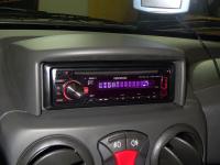 Фотография установки магнитолы Kenwood KDC-4051UR в Fiat Doblo