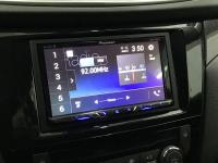 Фотография установки магнитолы Pioneer AVH-Z5100BT в Nissan X-Trail (T32)