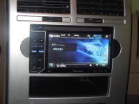 Фотография установки магнитолы Pioneer AVH-2300DVD в Jeep Compass