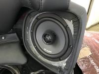 Установка акустики DD Audio DX6.5a в Harley-Davidson Tri Glide