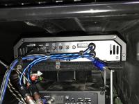 Установка усилителя ESX HXE1000.1D в Mercedes Vito III (W447)