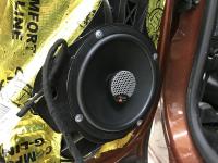 Установка акустики Focal Universal ICU165 в Peugeot 3008