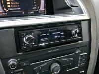 Фотография установки магнитолы Pioneer DEX-P99RS в Audi A5