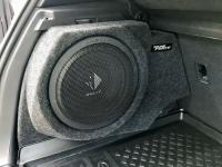 Установка сабвуфера Helix K 10W в Volkswagen Golf 7