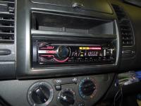 Фотография установки магнитолы Sony CDX-GT450U в Nissan Note