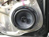 Установка акустики Focal Slatefiber PC 165 SF в Mercedes C class (W204)