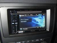 Фотография установки магнитолы Pioneer AVH-P3300BT в Skoda Yeti