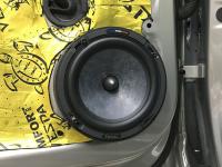 Установка акустики Focal Slatefiber PS 165 SF в Skoda Kodiaq