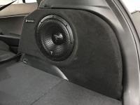 Установка сабвуфера Focal Sub 10 в Hyundai Creta