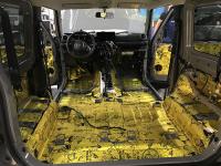 Установка Comfort Mat Spider в Suzuki Jimny IV