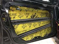 Установка Comfort Mat Vespa в Mercedes E class (W212)