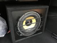 Установка сабвуфера Focal K2 Power Subwoofer 27 KX в Mercedes E class (W212)