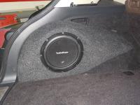 Установка сабвуфера Rockford Fosgate R1S410 в Infiniti FX37S