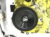 Установка акустики Rainbow EL-C260A в Lada Vesta SW