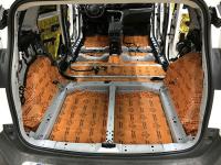 Установка Comfort Mat Raptor в Peugeot 5008