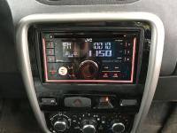 Фотография установки магнитолы JVC KW-R930BT в Renault Duster