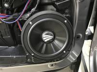 Установка акустики Rainbow EL-C260A в Mercedes GLA (X156)