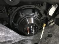 Установка акустики Match UP X4MB-FRT в Mercedes GLC (X253)