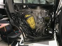 Установка Comfort Mat Vespa в Geely Monjaro