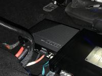 Установка усилителя Eton Mini 300.2 в Toyota Camry V70