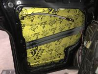 Установка Comfort Mat Vespa в Volkswagen Multivan T6.1