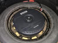 Установка сабвуфера Hellion HAM BASS 15 в Haval F7X