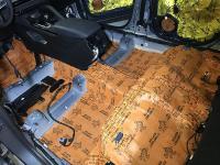 Установка Comfort Mat Raptor в Geely Monjaro