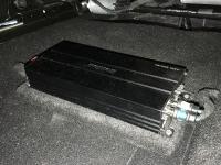 Установка усилителя Hellion HAM 800.2D в Skoda Superb III (B8)