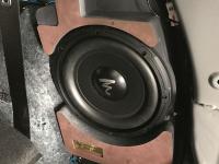 Установка сабвуфера Focal Sub 10 Slim в GAC GS8