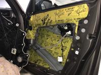 Установка Comfort Mat Vespa в Volkswagen Teramont