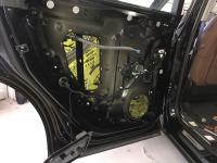 Установка Comfort Mat Vespa в Audi Q7 II (4M)