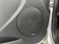 Установка акустики Morel Maximo Ultra 602HE MkII в Lada Granta