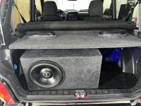 Установка сабвуфера Xcelsus audio XAS12 в Lada Niva 4x4