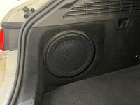 Установка сабвуфера Helix IK S10 SVC2 в Audi A3 (8Y)