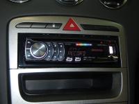 Фотография установки магнитолы Pioneer DEH-6310SD в Peugeot 308