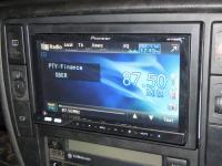 Фотография установки магнитолы Pioneer AVH-P4300DVD в Volkswagen Passat