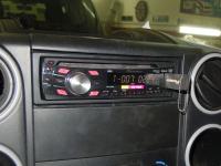 Фотография установки магнитолы Pioneer DVH-330UB в Peugeot Partner II