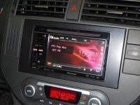 Фотография установки магнитолы Pioneer AVH-P3200BT в Ford C-Max